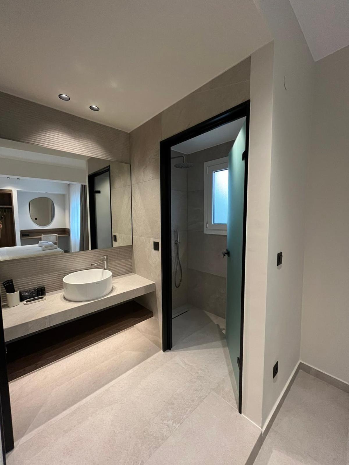 Mediterranean Sea Top Floor Palaiochora Ngoại thất bức ảnh