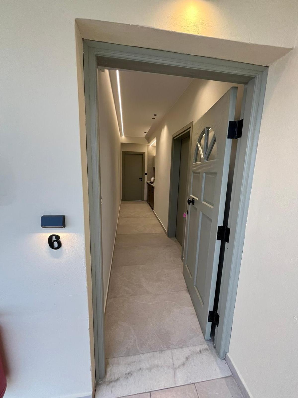 Mediterranean Sea Top Floor Palaiochora Ngoại thất bức ảnh